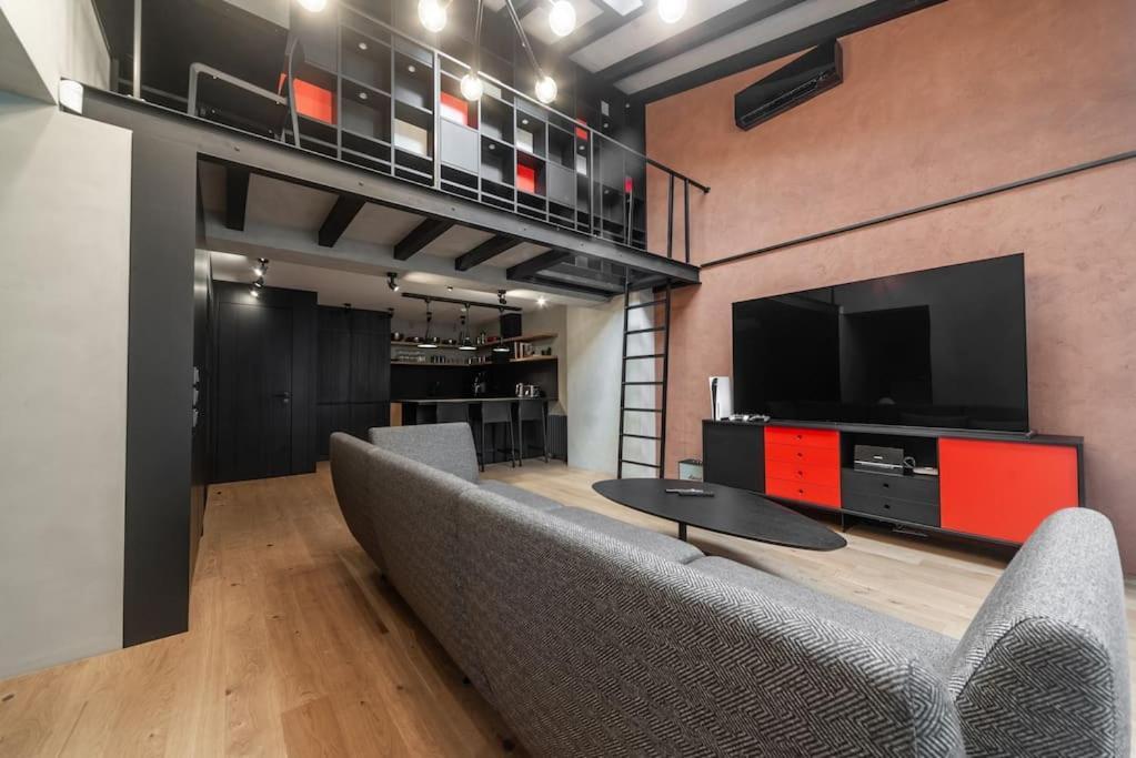 3 Storey Apartment With A Character And A Terrace Riga Ngoại thất bức ảnh