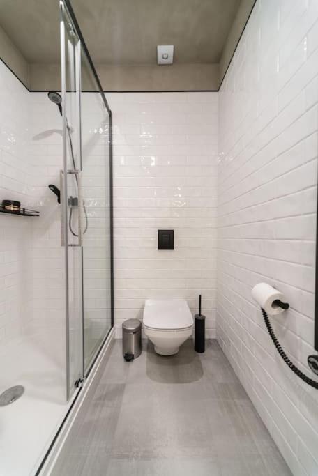 3 Storey Apartment With A Character And A Terrace Riga Ngoại thất bức ảnh