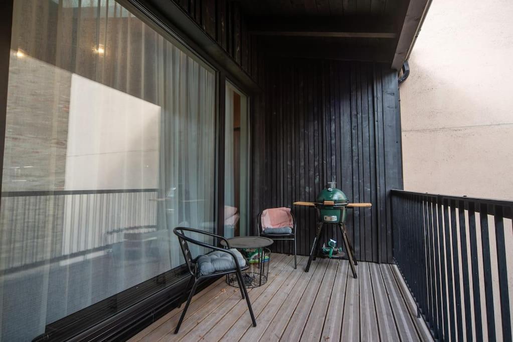 3 Storey Apartment With A Character And A Terrace Riga Ngoại thất bức ảnh